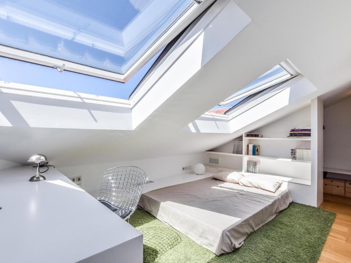 Apartamento De Diseno De Lujo En Lavapies Alquiler Temporal Madrid Ngoại thất bức ảnh